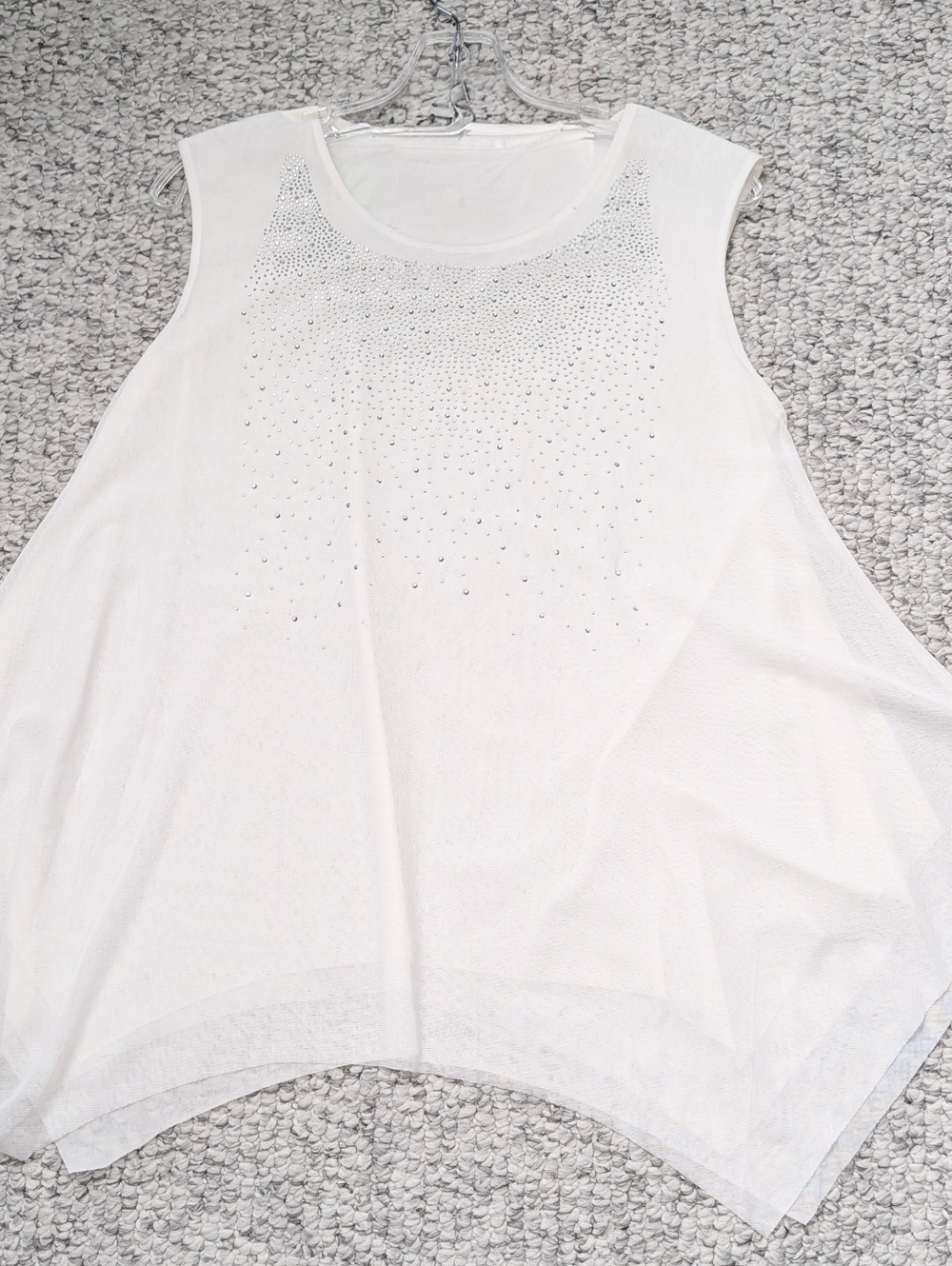 NWT Women's White Sleeveless Chiffon Blouse w/Rhinestones & Assymetrical Hem - Picture 9 of 14